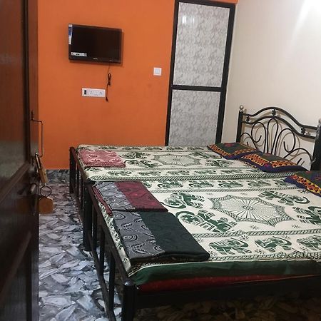 Fernandes Guest House Calangute Buitenkant foto