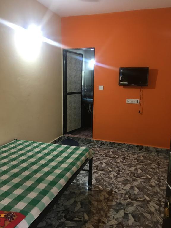 Fernandes Guest House Calangute Buitenkant foto