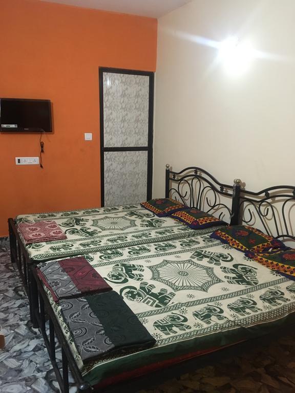 Fernandes Guest House Calangute Buitenkant foto
