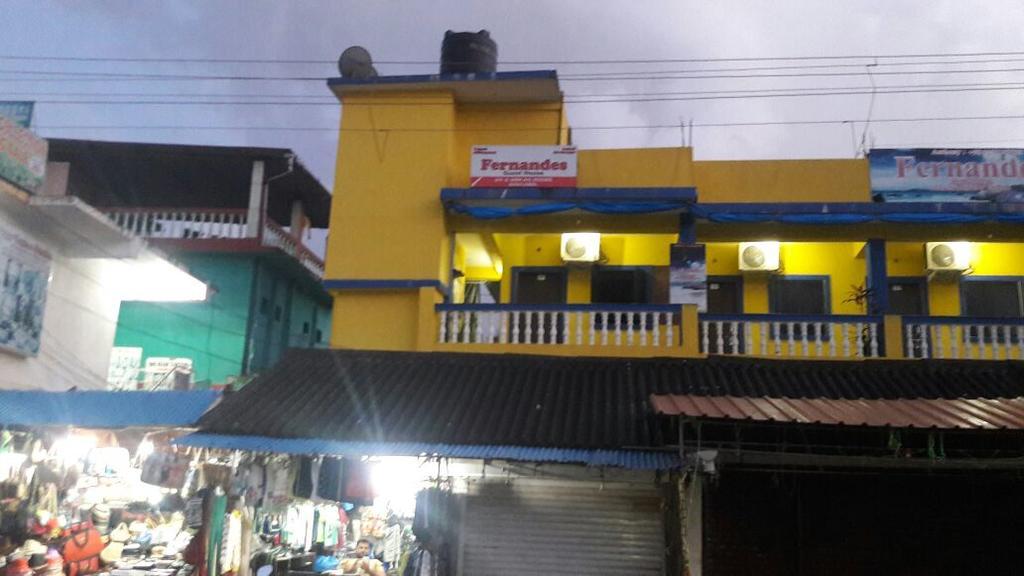 Fernandes Guest House Calangute Buitenkant foto
